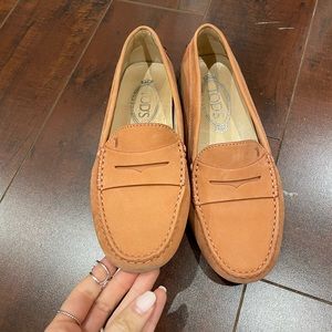 Authentic tods loafers